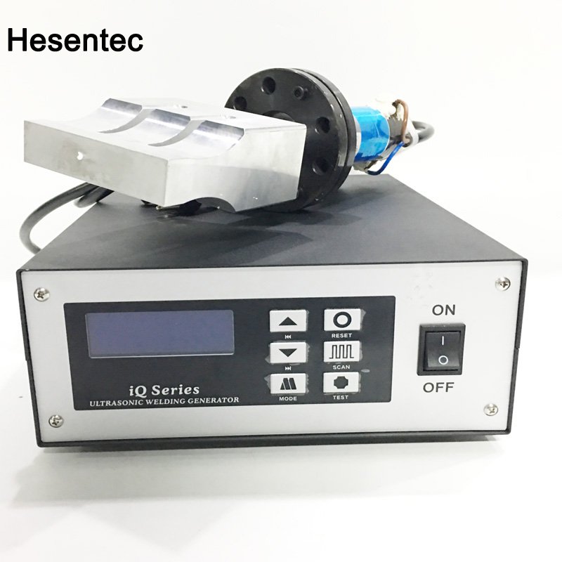 220V 2600W Vertical Ultrasonic Welder Generator Used In Welding